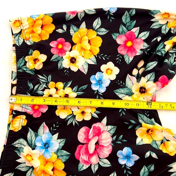 Floral Leggings / Ultra~Soft / NWOT - Picture 5 of 10